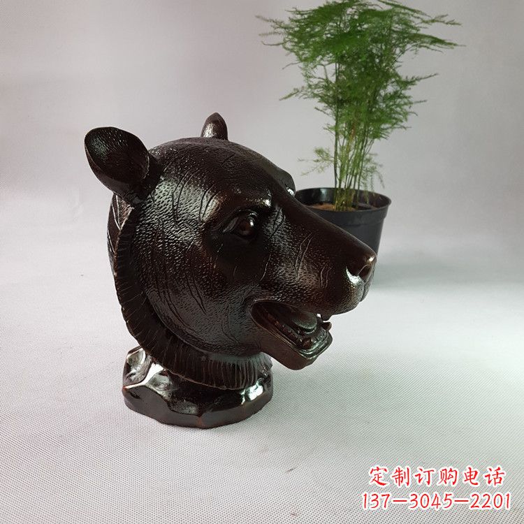 威海注入传统元素的生肖铜雕