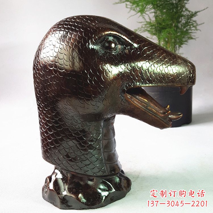 威海生肖蛇铸铜兽首