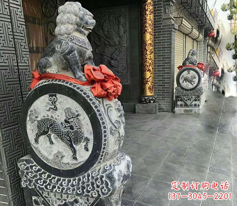 威海狮子抱鼓石门墩雕塑,体现古典风格
