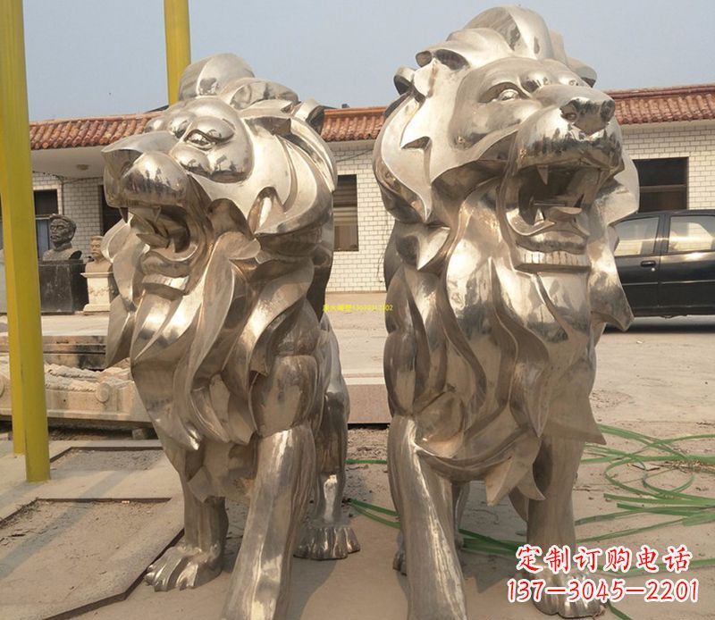 威海象征力量与智慧的狮子雕塑
