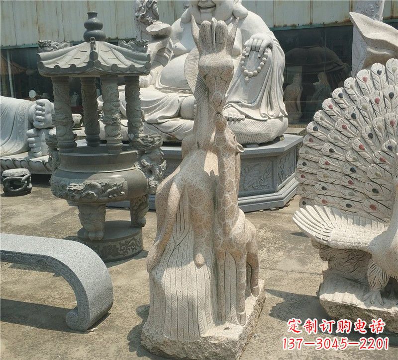 威海高贵优雅的长颈鹿雕塑