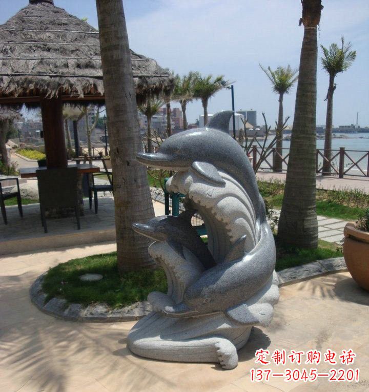 威海海豚雕塑,让海洋之声带给你温暖