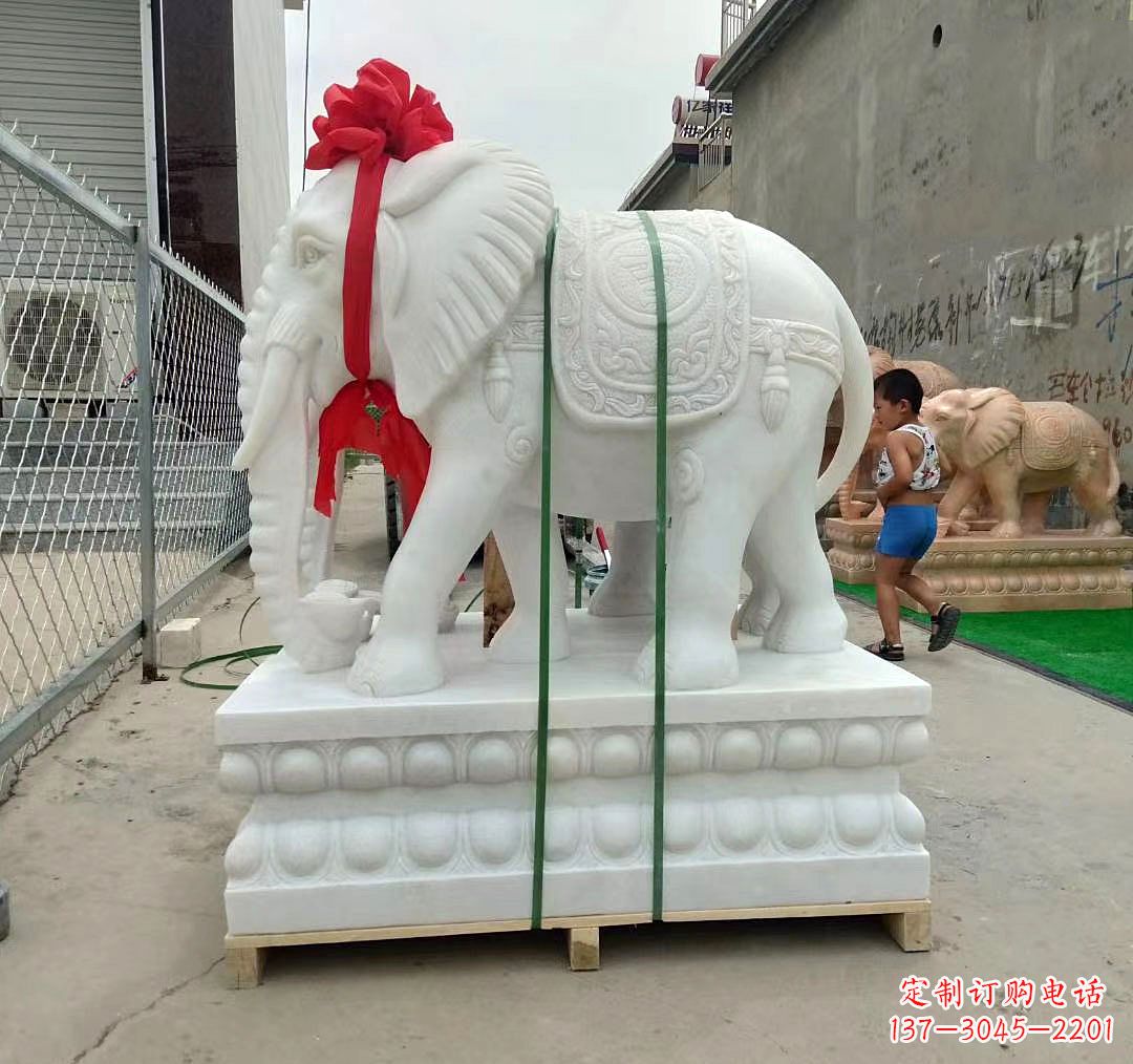 威海石雕汉白玉大象雕塑