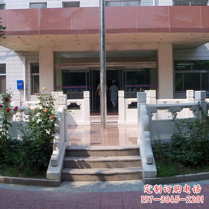 威海石雕校园国旗台