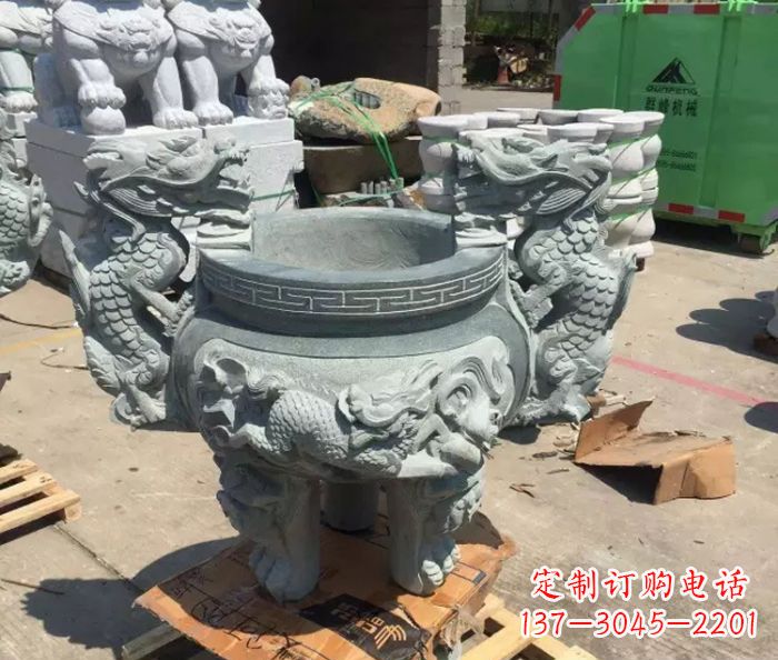 威海寺庙景观青石龙头香炉石雕 (2)