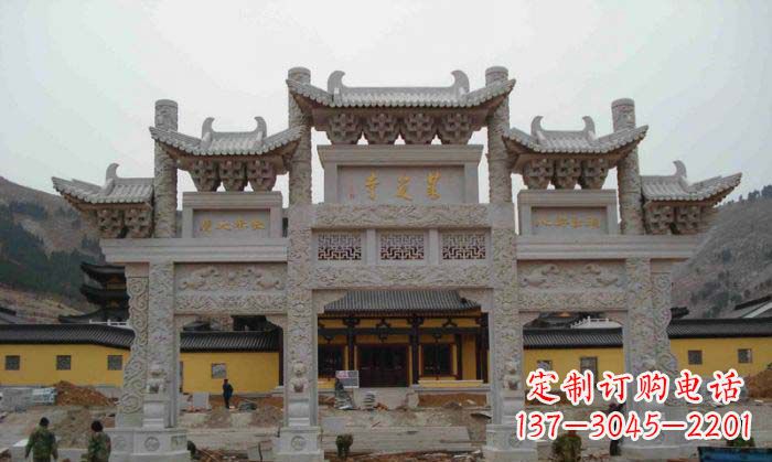 威海寺庙景观三门五楼石牌坊
