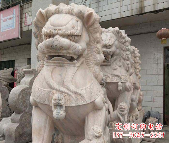威海寺庙景观晚霞红狮子石雕