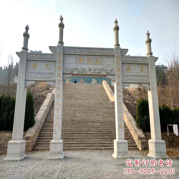 威海寺庙入口无楼牌坊