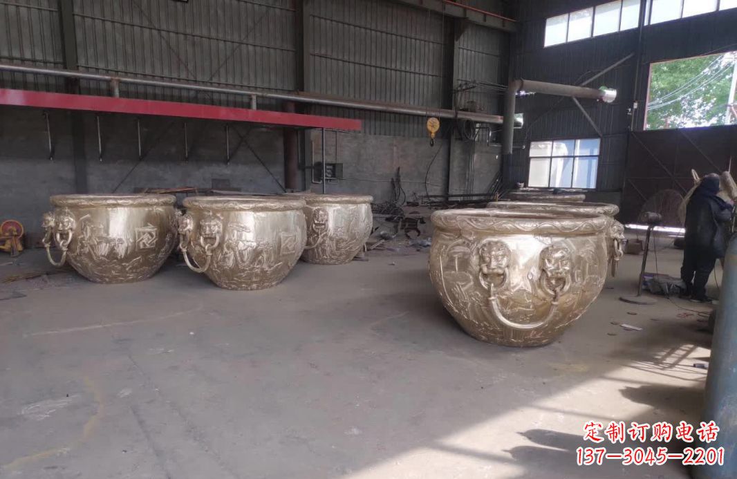 威海寺庙水缸铜雕塑