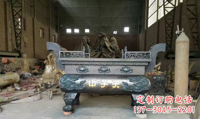 威海寺庙香炉铜雕_2
