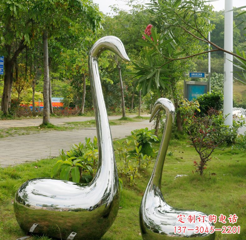 威海天鹅抽象不锈钢雕塑