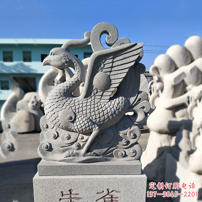 威海天之四灵之朱雀神鸟砂岩石雕塑