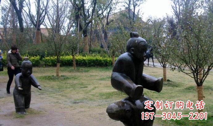 威海跳山羊公园人物铜雕
