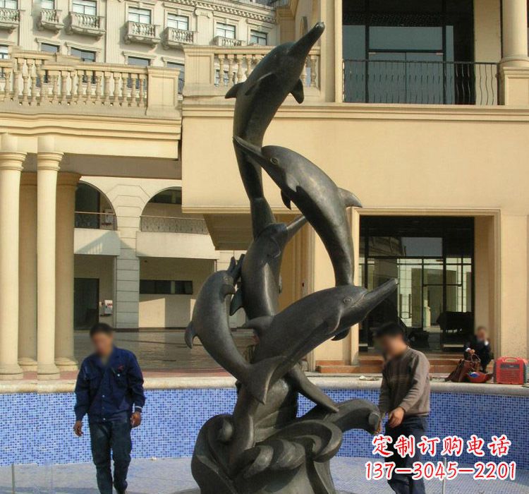 威海跳跃海豚雕塑