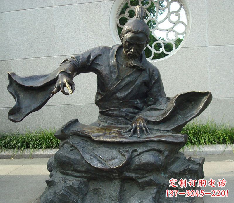 威海铜雕弹钢琴