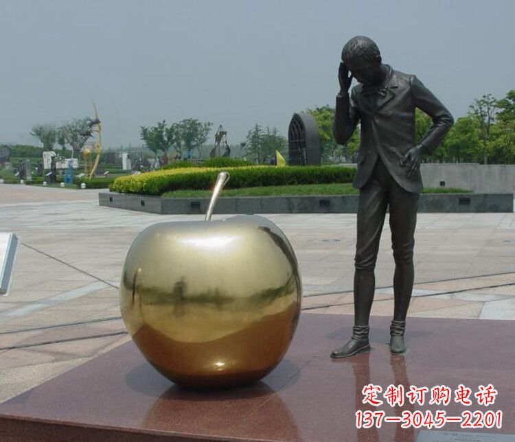 威海铜雕西方人物和苹果