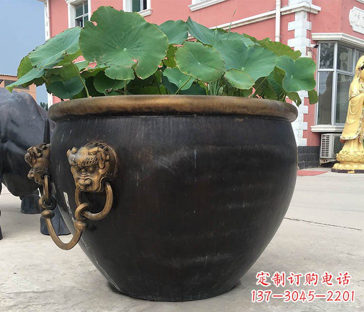 威海铜雕圆形荷花水缸雕塑 (3)