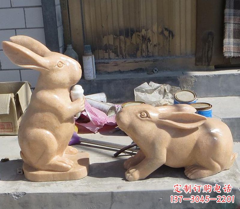 威海兔子石雕公园动物摆件