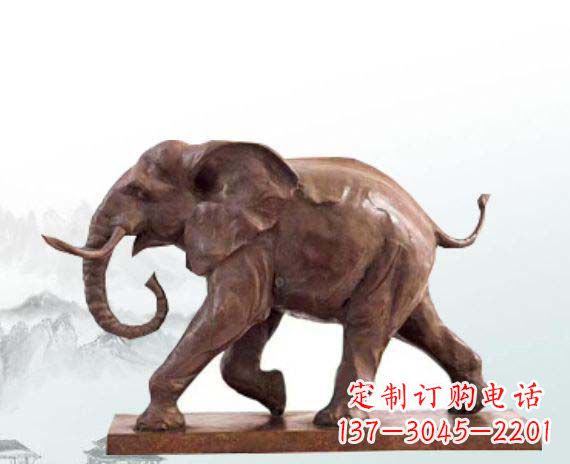 威海晚霞红大象公园动物石雕