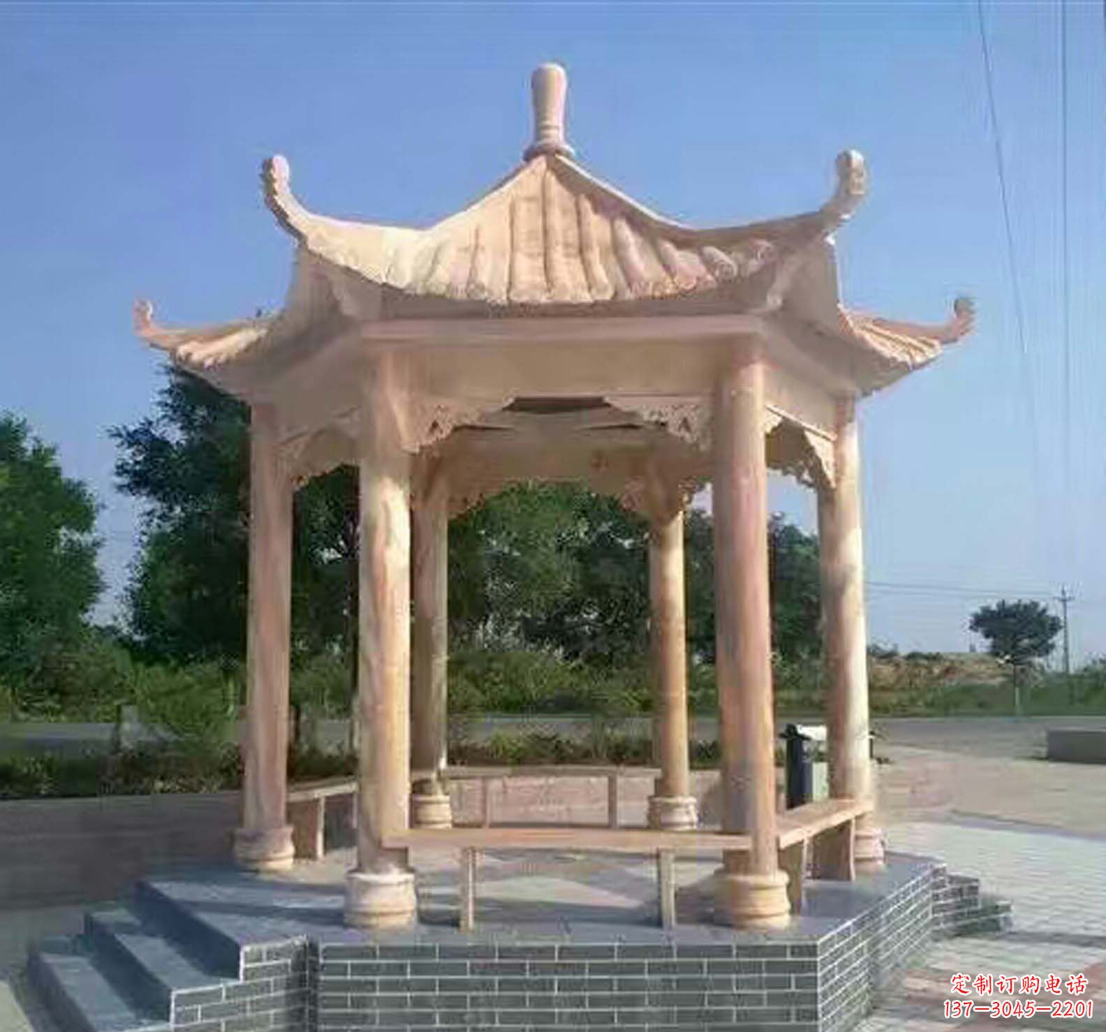 威海晚霞红公园景观凉亭