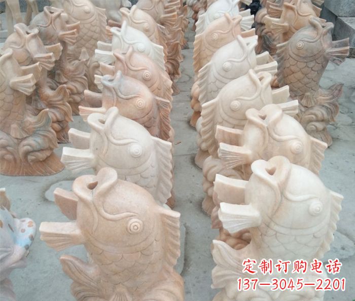 威海晚霞红喷水鲤鱼公园石雕 (2)