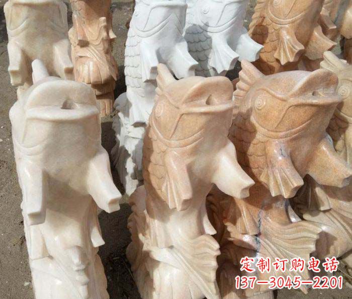 威海晚霞红喷水鲤鱼庭院石雕