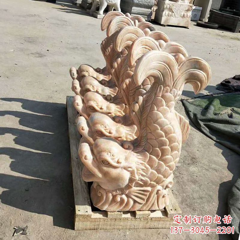 威海晚霞红喷水鱼石雕-园林水景喷泉动物雕塑摆件