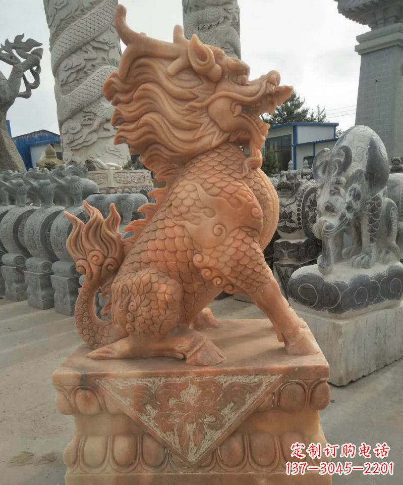 威海晚霞红麒麟雕塑1