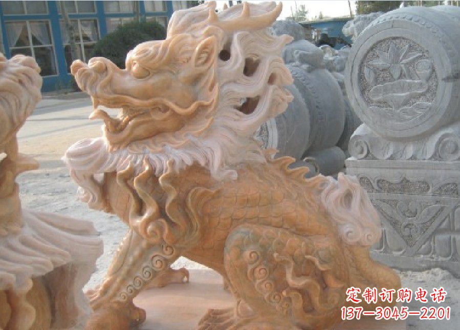 威海晚霞红神兽麒麟雕塑