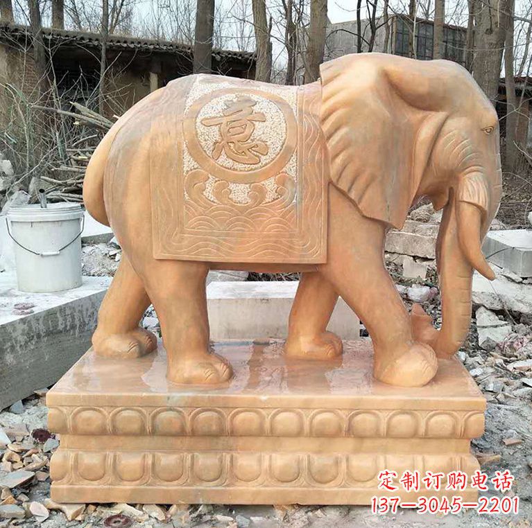 威海晚霞红石材大象雕塑