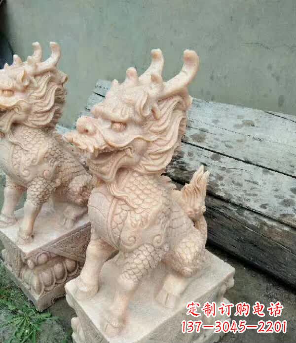 威海晚霞红石雕麒麟