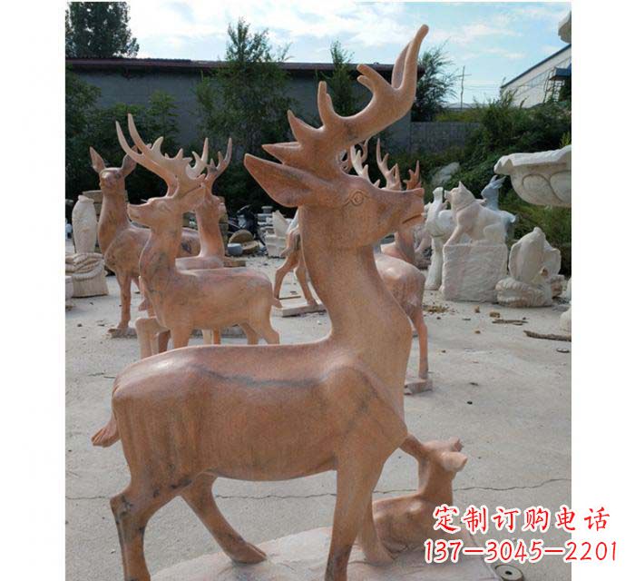 威海晚霞红驯鹿动物公园石雕