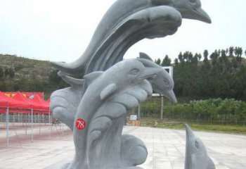 威海青石海豚雕塑由中领雕塑制作，是一款以海豚…