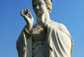 威海精美绝伦的古代美女雕像