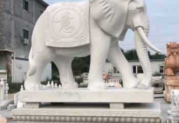 威海精美汉白玉雕塑：观音大象