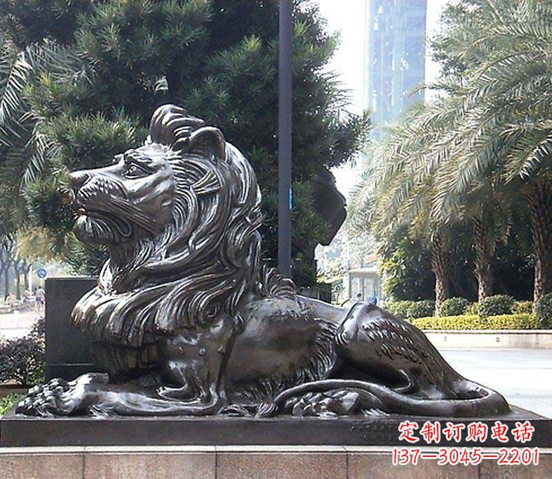 威海卧着的西洋狮看门狮子铜雕