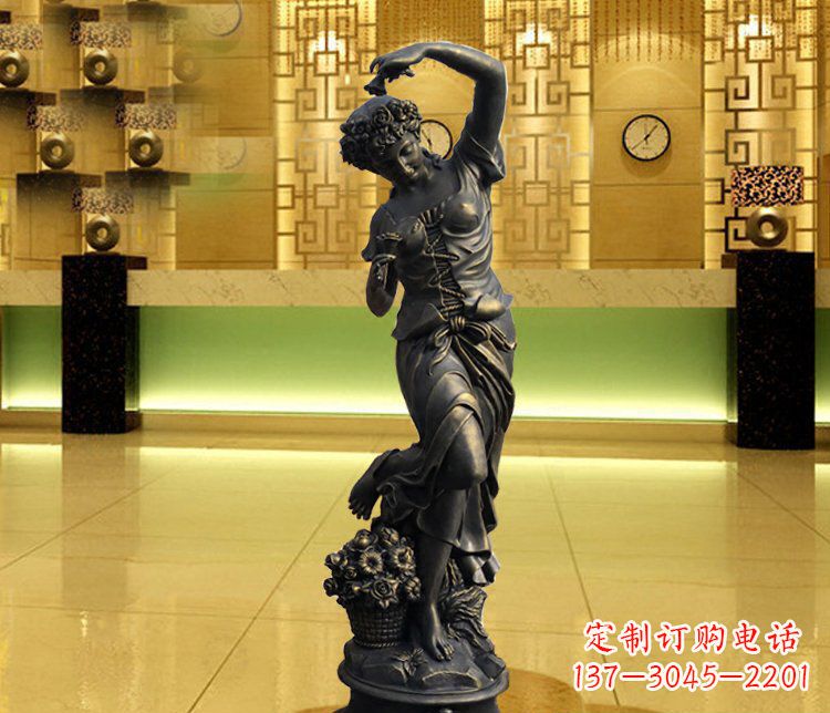 威海西方女人别墅景观铜雕