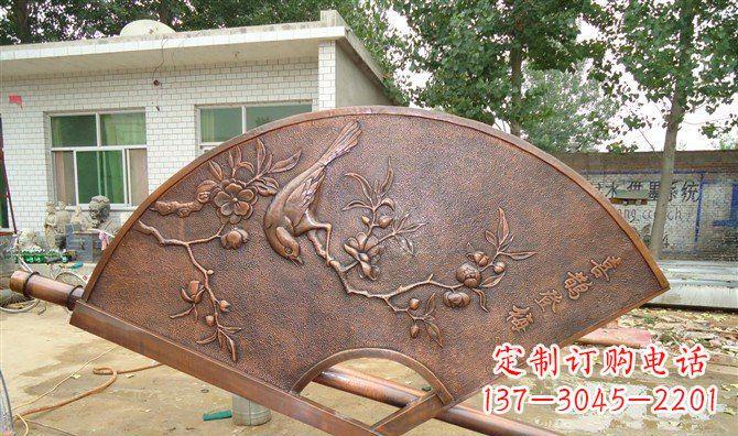 威海喜鹊登梅扇子景观铜浮雕