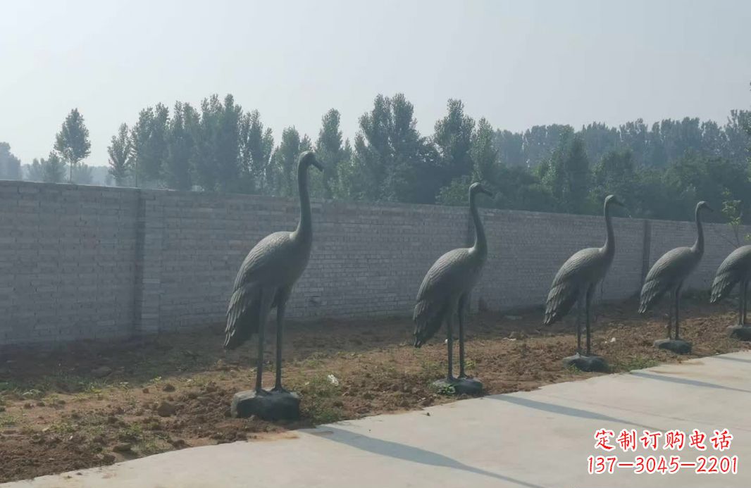威海仙鹤抽象铜雕