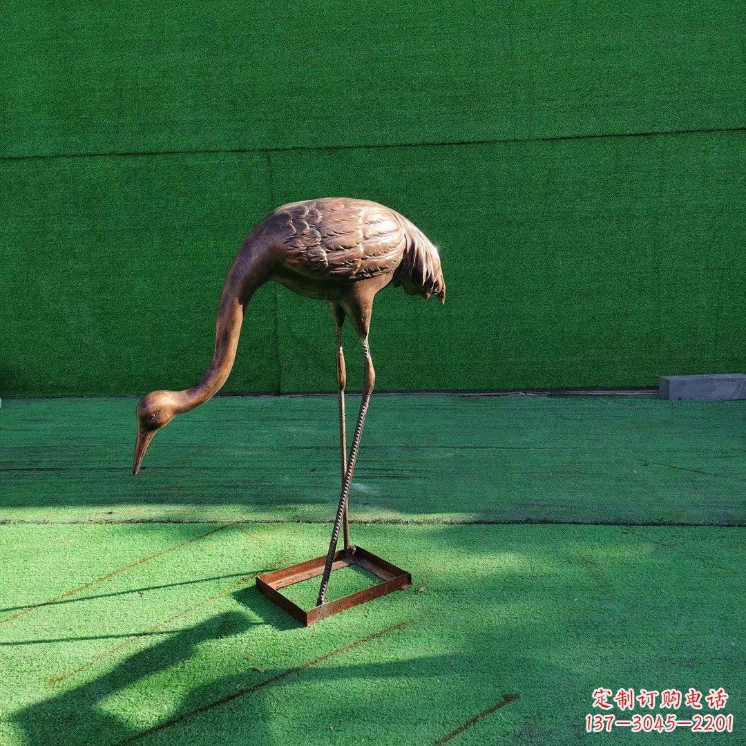 威海仙鹤拉鼓铜雕塑