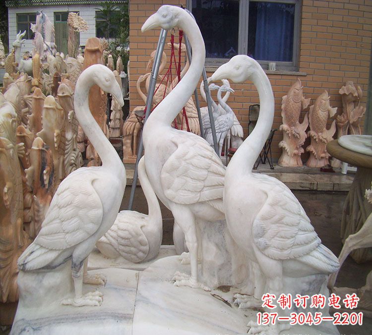威海仙鹤衔树枝 石雕
