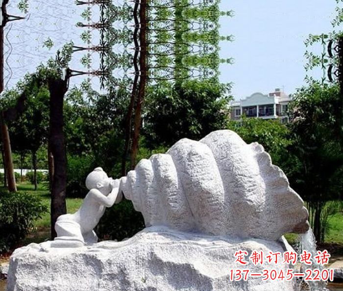 威海小区景观小孩吹螺号石雕