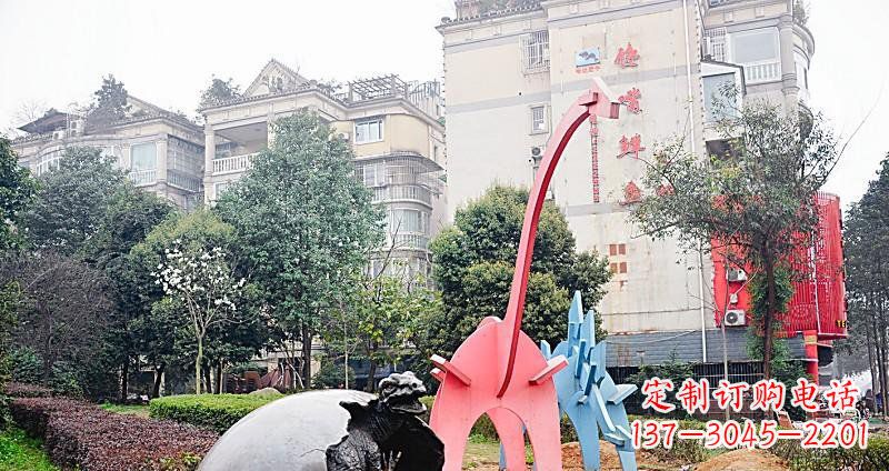 威海小区破壳而出的小恐龙景观铜雕