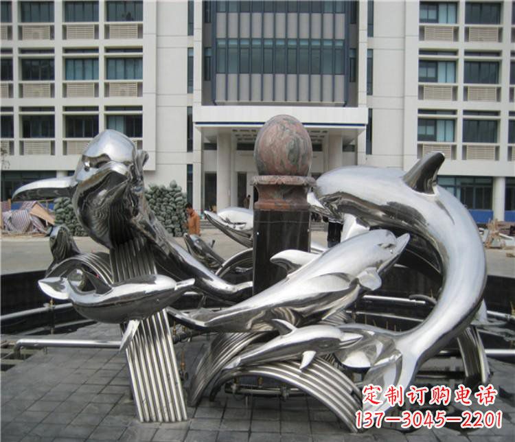 威海校园不锈钢海豚海浪雕塑