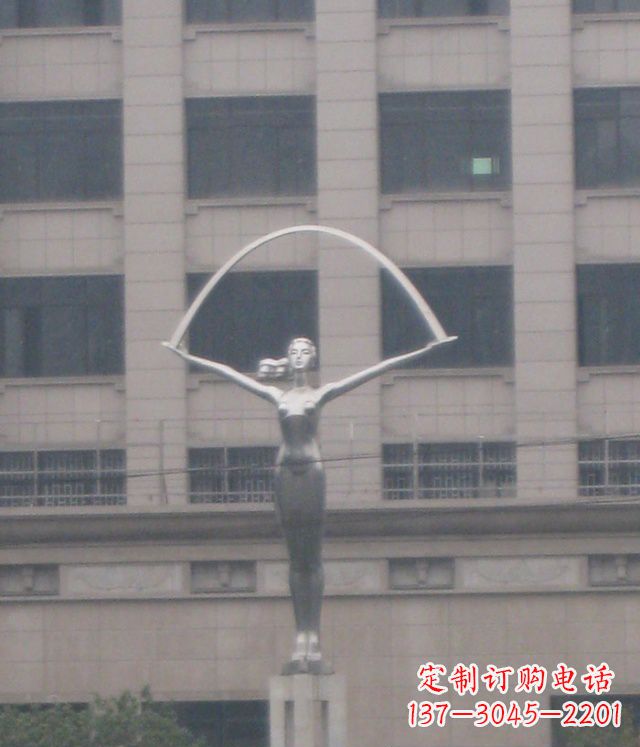 威海校园不锈钢女孩雕塑