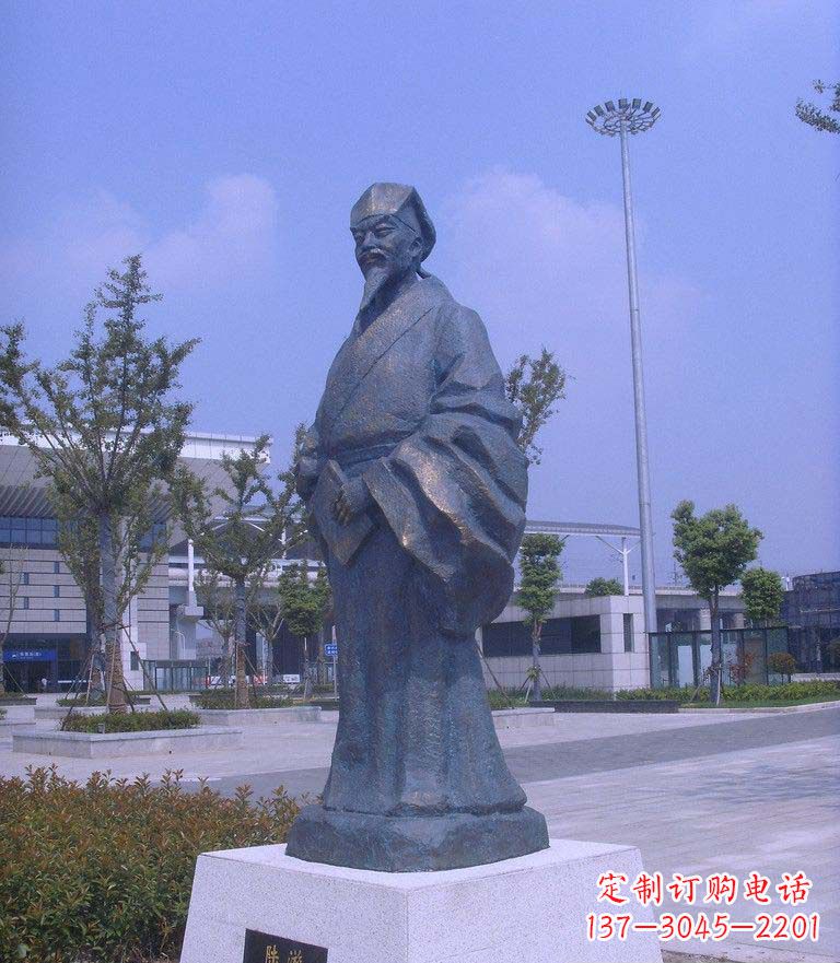 威海校园陆游名人铜雕