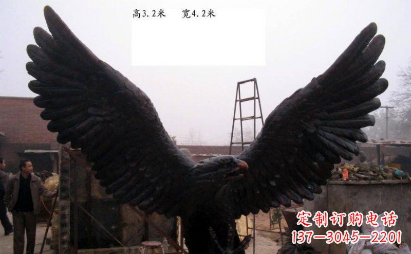 威海雄鹰展翅老鹰铜雕