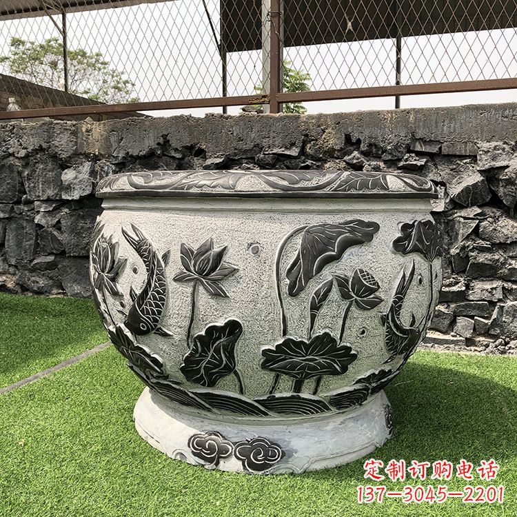 威海鱼纹水缸石雕