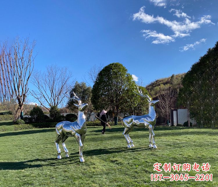 威海园林镜面不锈钢梅花鹿雕塑