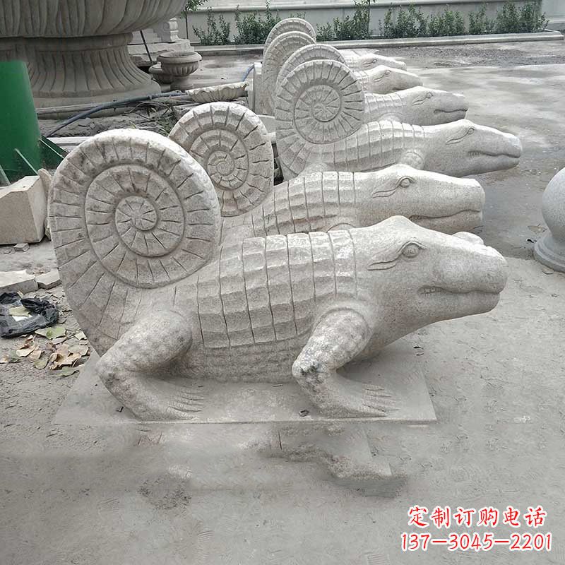 威海园林水池水景鳄鱼砂岩喷水雕塑